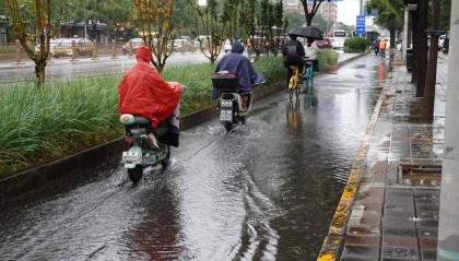 北京城区降雨量已达暴雨,今明两天最高气温12℃至13℃
