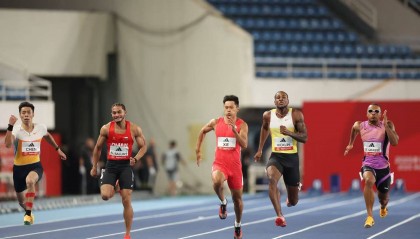 0.05秒之差无缘百米飞人大战奖牌,谢震业通过洲际赛调整状态