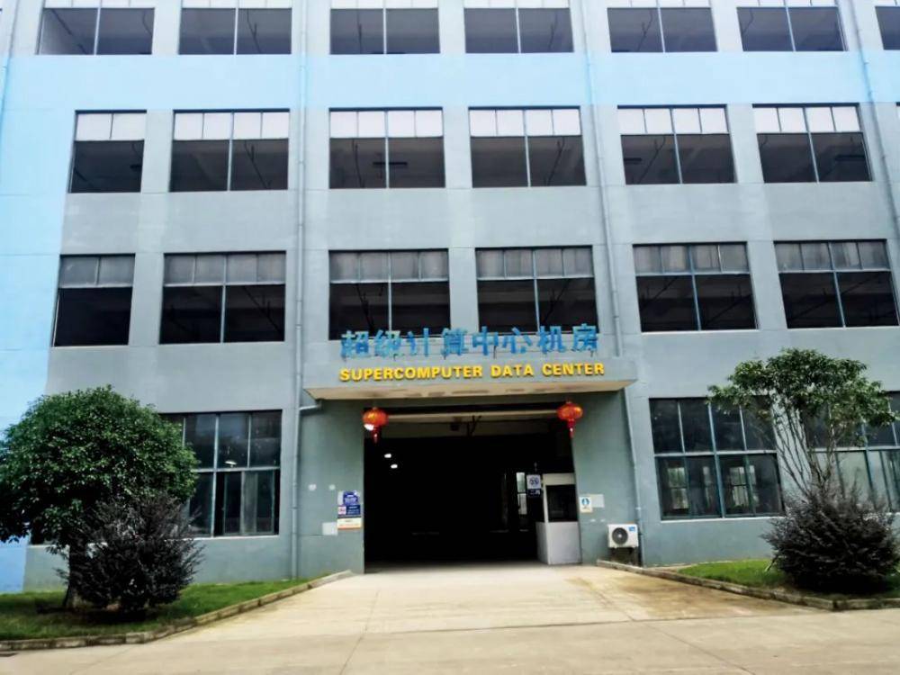 肖毅被控受贿1.25亿<strong></p>
<p>币圈活动</strong>，曾与币圈老板交往密切，留下“挖矿”残局