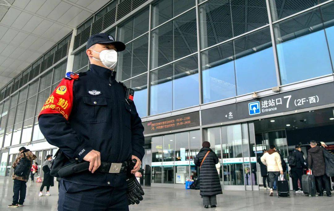 防范化解各类风险<strong></p>
<p>外汇风险防范</strong>，西安这样干