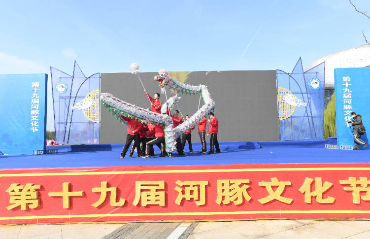 站上新平台<strong></p>
<p>开外汇平台</strong>，镇江奋力攻坚开新局