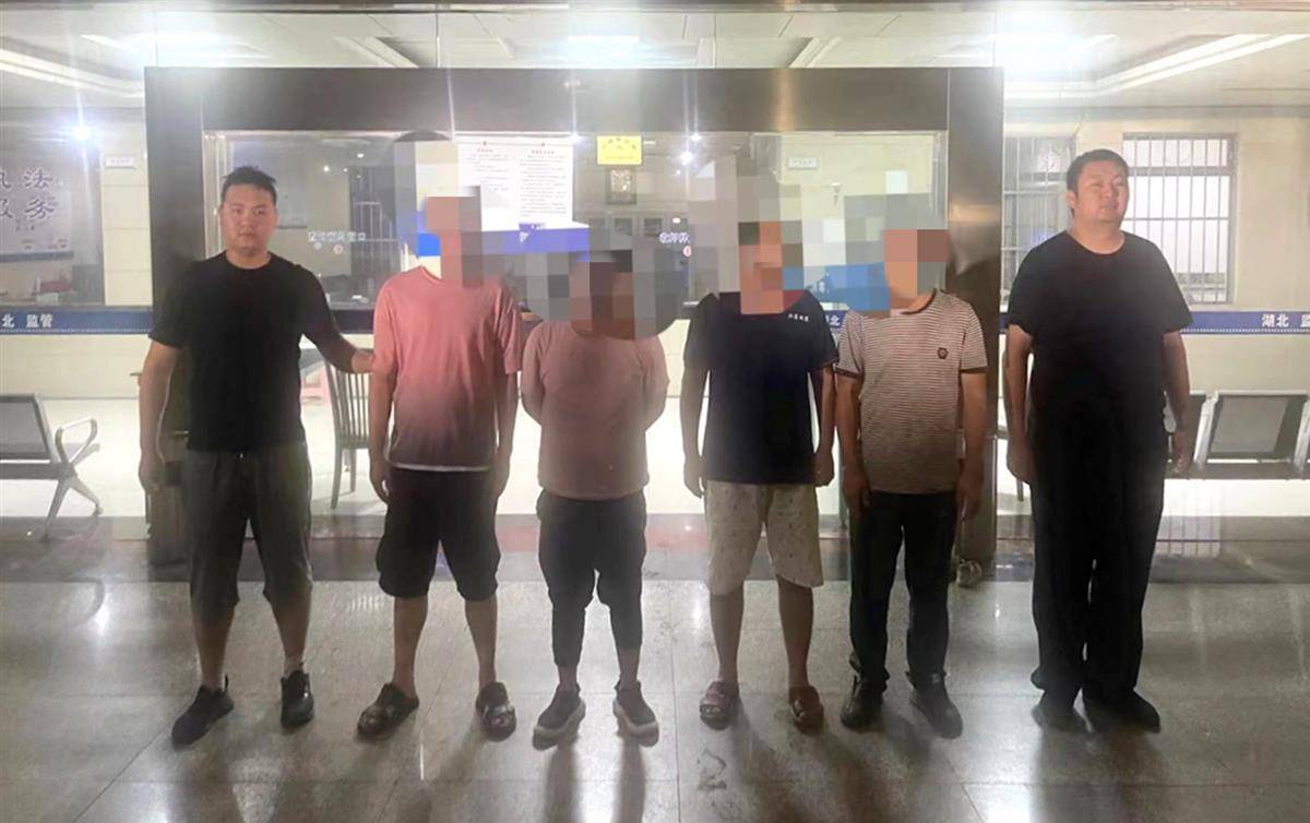 鄂州警方铁腕整治非法经营成品油<strong></p>
<p>外汇非法经营</strong>，刑事打处70人
