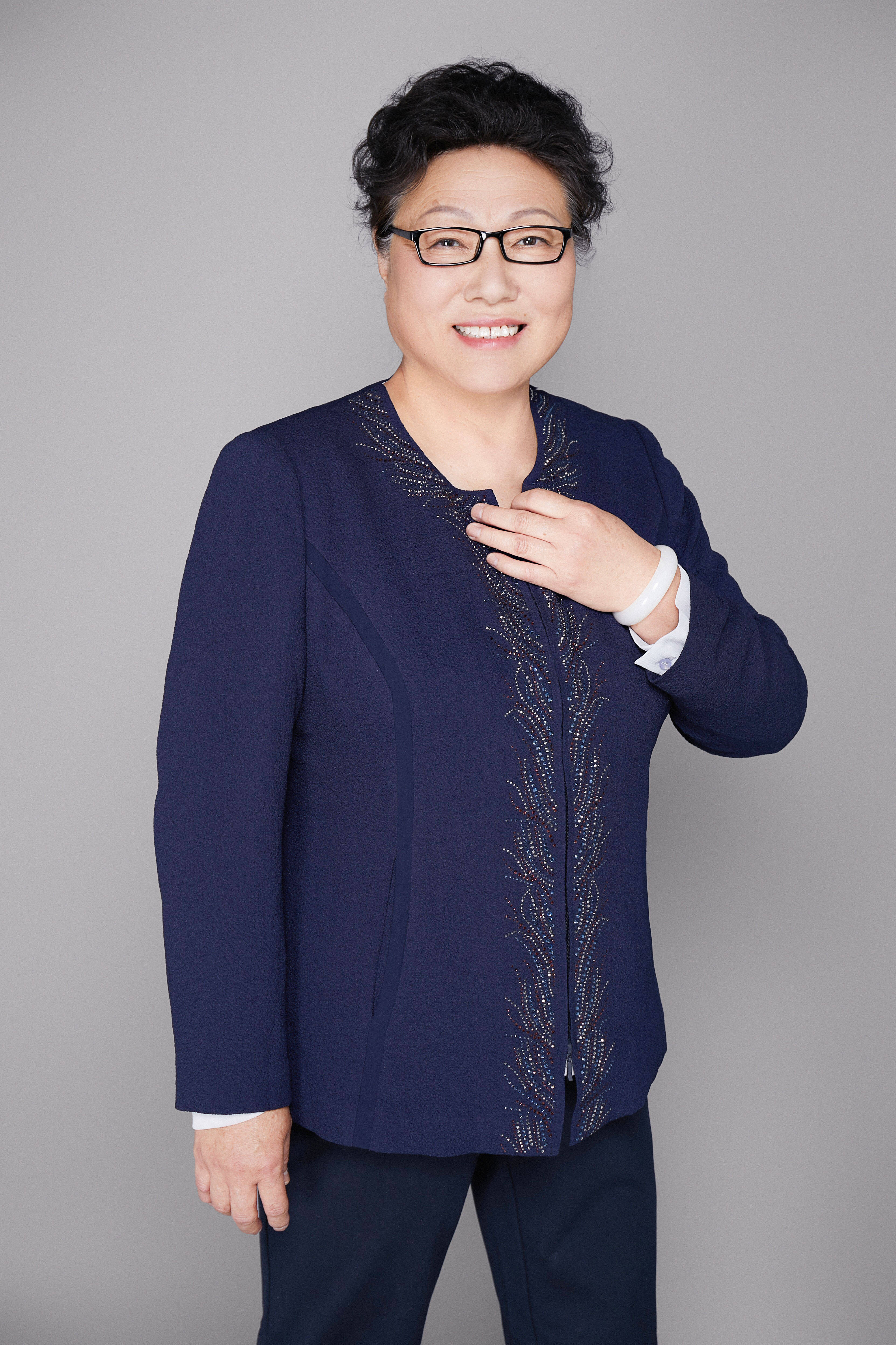 谭雅玲：2024年年初人民币汇率有望重回“6时代”<strong></p>
<p>币雅</strong>，银企互动应更良性