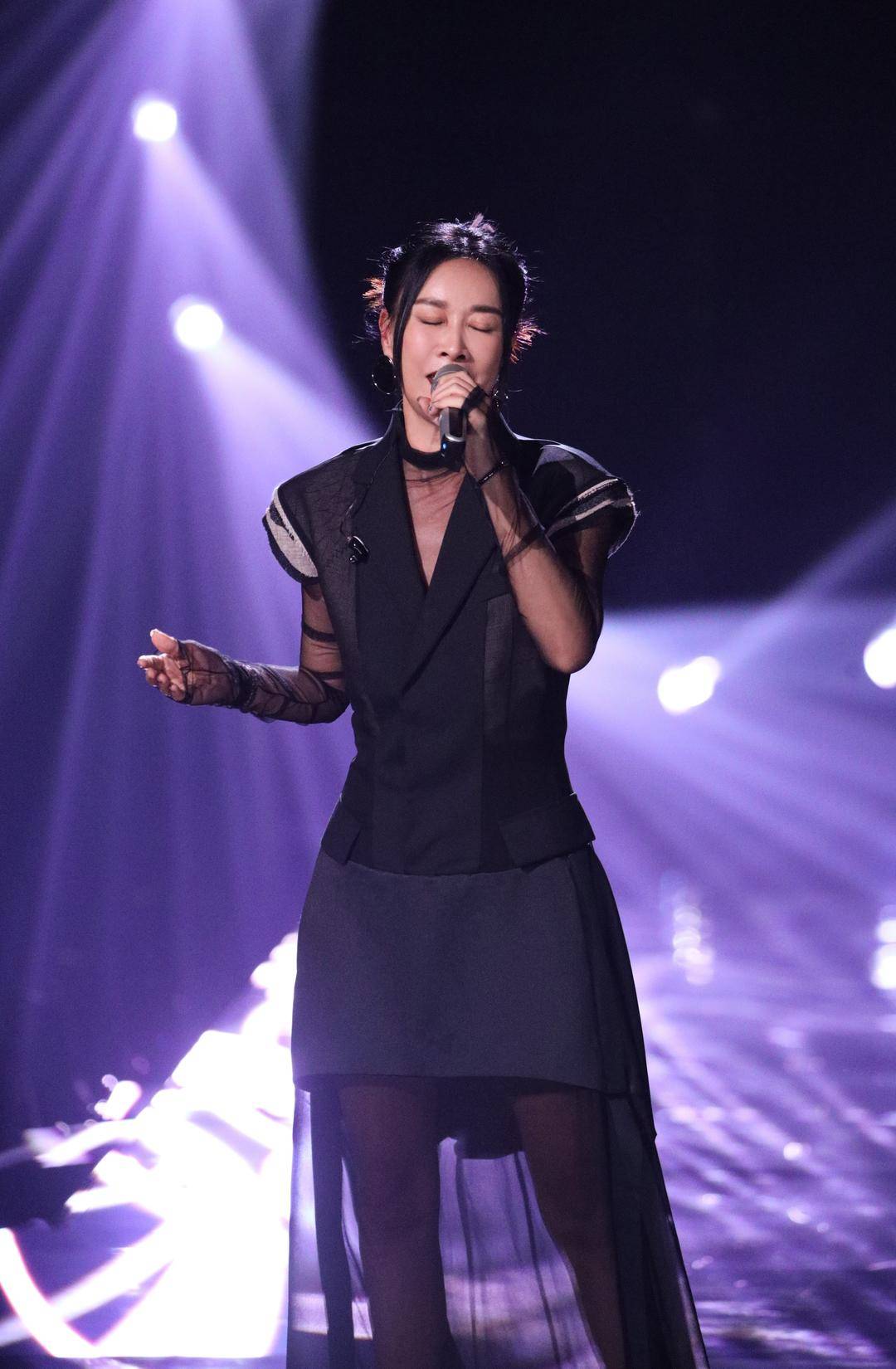 孙楠一曲《拯救》震撼全场<strong></p>
<p>普斯</strong>，查理·普斯即将袭榜，《歌手2024》“音乐世界杯”激战正酣