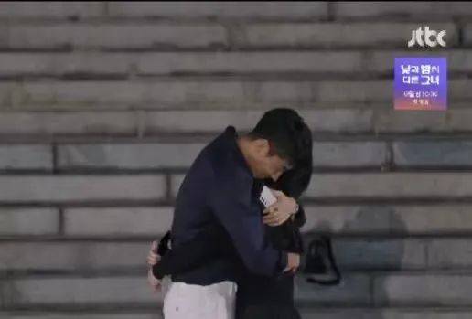 今日热点：EXOCBX起诉SM代表欺诈；火箭少女六周年合照......