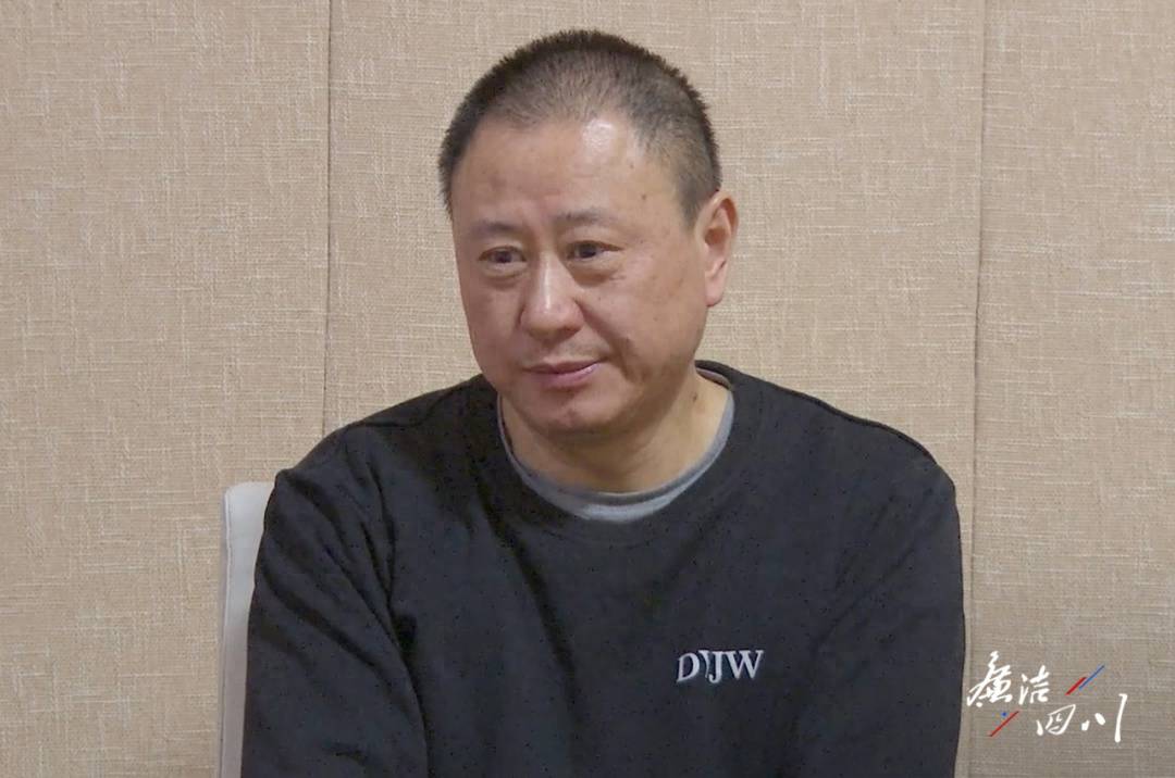 走哪儿贪哪儿！四川一落马干部：筹200余万炒股几年亏损30万<strong></p>
<p>紫牛币交所</strong>，为填补“窟窿”频踩红线