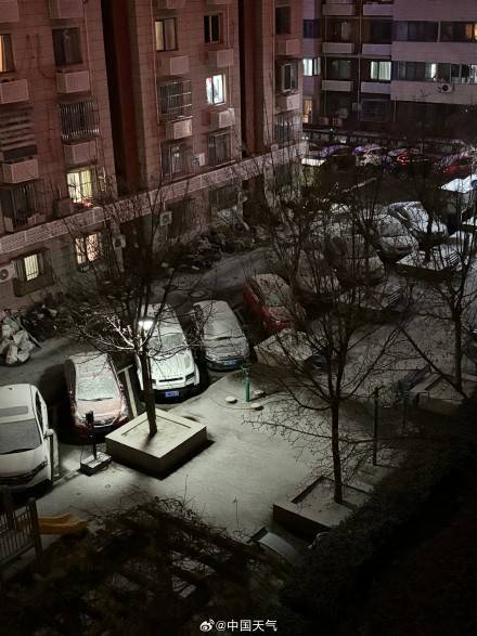 北京昨夜为何突然飘雪？低空湿度不利动力好<strong></p>
<p>OBit</strong>，属于“大力出奇迹”
