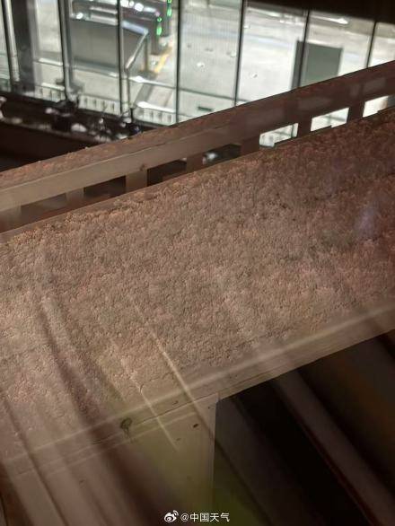 北京昨夜为何突然飘雪？低空湿度不利动力好<strong></p>
<p>OBit</strong>，属于“大力出奇迹”