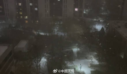 北京昨夜为何突然飘雪？低空湿度不利动力好<strong></p>
<p>OBit</strong>，属于“大力出奇迹”