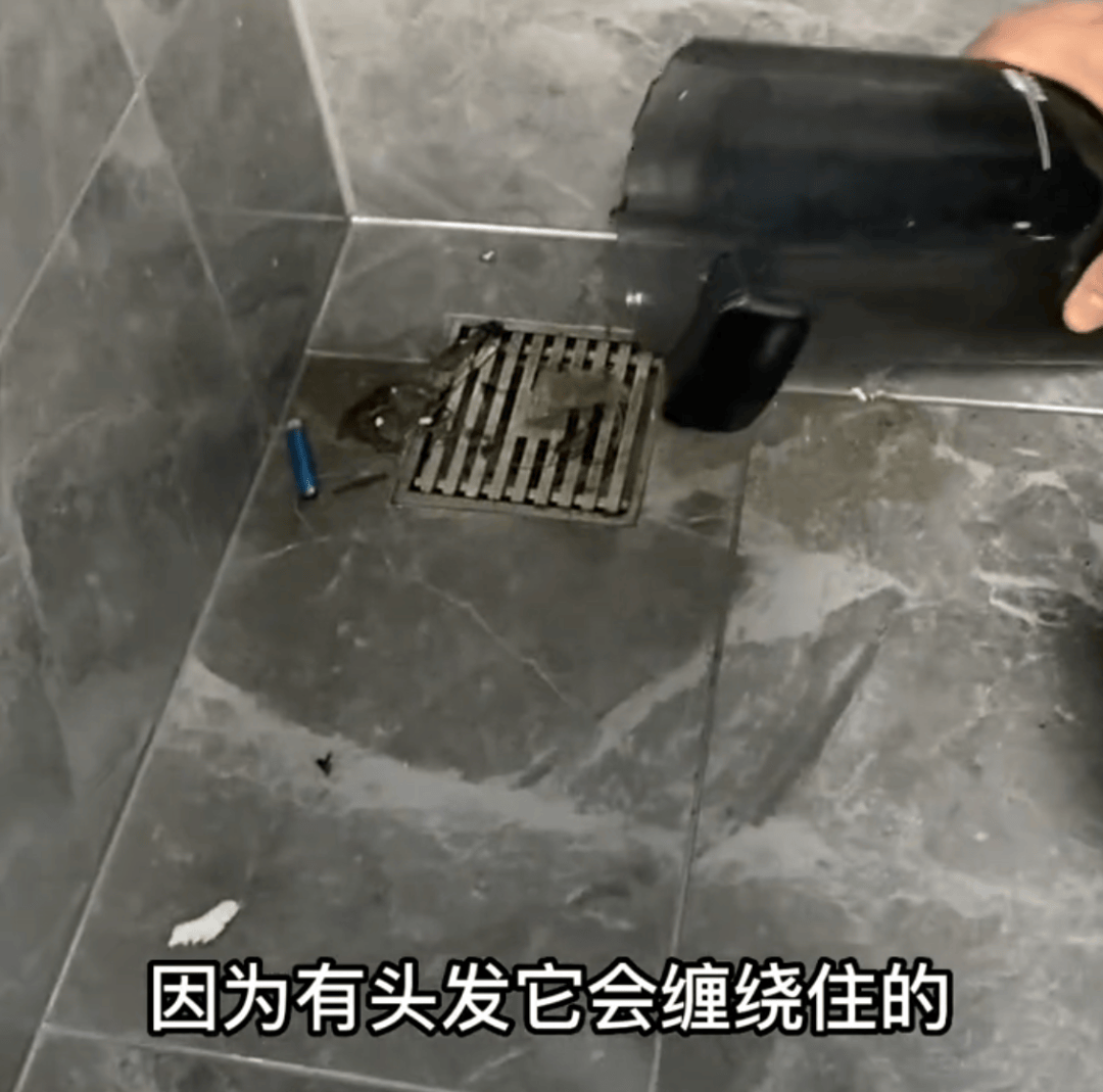 “全家唯一比生产队的驴还忙的电器”<strong></p>
<p>Bitsoda</strong>，它大降价后口碑瞬间蹿上天了