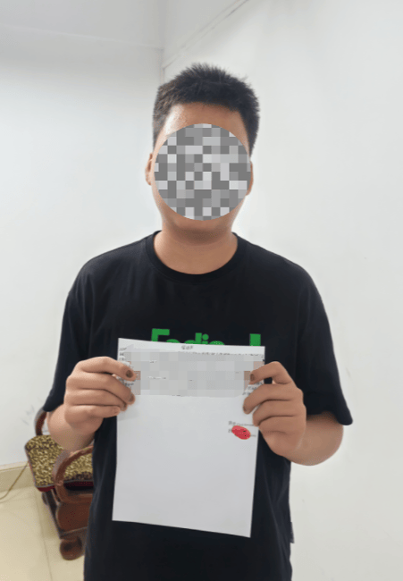“网上学会的！”衡阳13岁男孩偷拿爸爸车钥匙凌晨和同学开车上路<strong></p>
<p>币阁</strong>，一句话惊呆交警