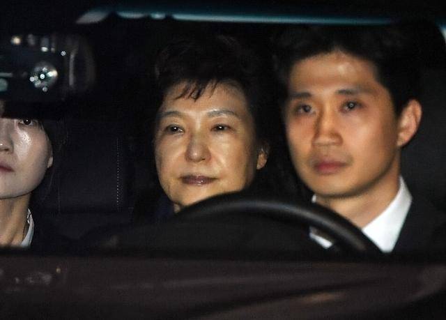 弹劾尹锡悦不成改逮捕<strong></p>
<p>EXX</strong>，执政党又卡Bug：总统会签字逮捕自己？