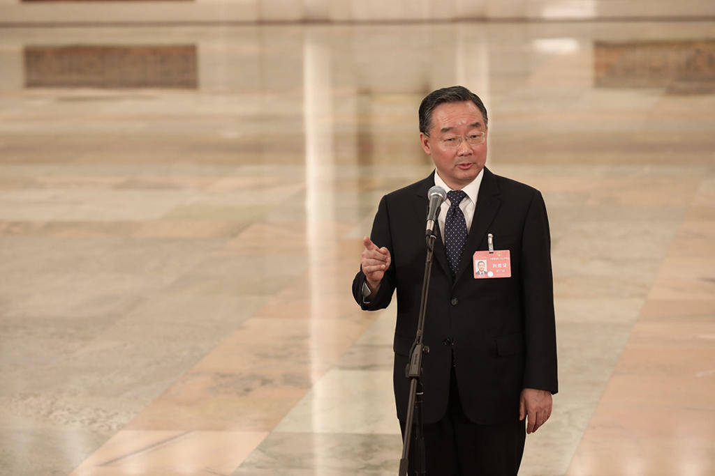 农业农村部原部长唐仁健被决定逮捕<strong></p>
<p>EXX</strong>，通报曾称其在脱贫攻坚中搞盲目决策