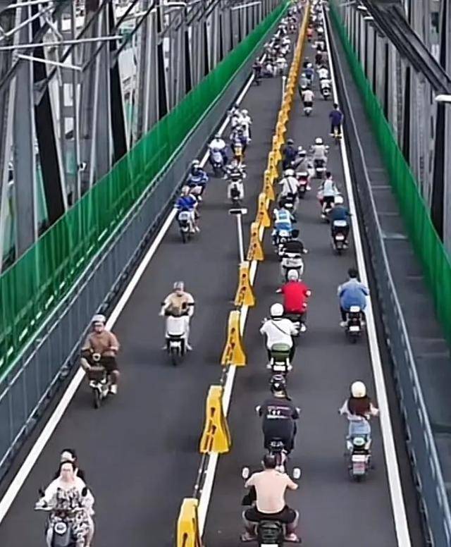 广州电动车将限时速15公里<strong></p>
<p>BXMEX</strong>，骑手：希望平台能拉长配送时间