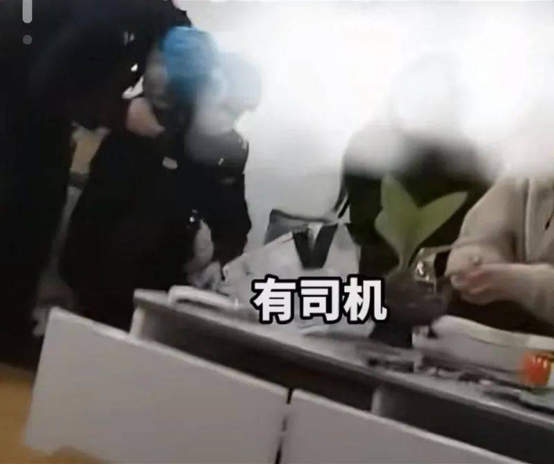 被爆别墅内惊现“手术室”<strong></p>
<p>Mooniswap</strong>，现场多名年轻女性！当地最新通报→
