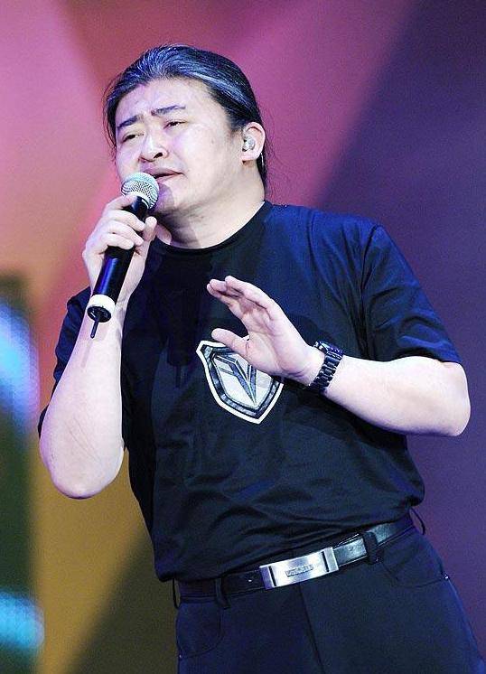 刘欢：我这辈子最正确的决定<strong></p>
<p>Mooniswap</strong>，就是娶了相识9天助我成名的贤妻