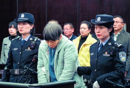 维持死刑<strong></p>
<p>BHbank</strong>！余华英听到判决落泪了