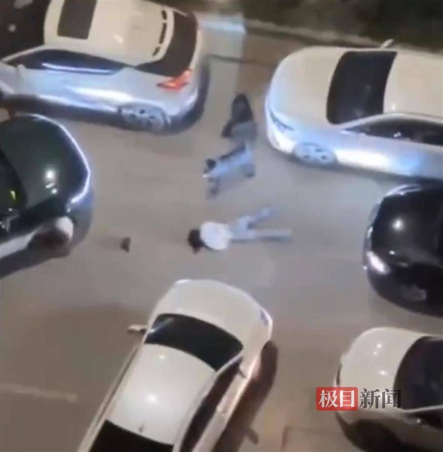 热闻|母女公园散步遭四条大型犬撕咬！家属：狗主人以没钱为由<strong></p>
<p>BHbank</strong>，至今未露面，治疗费用也未偿清