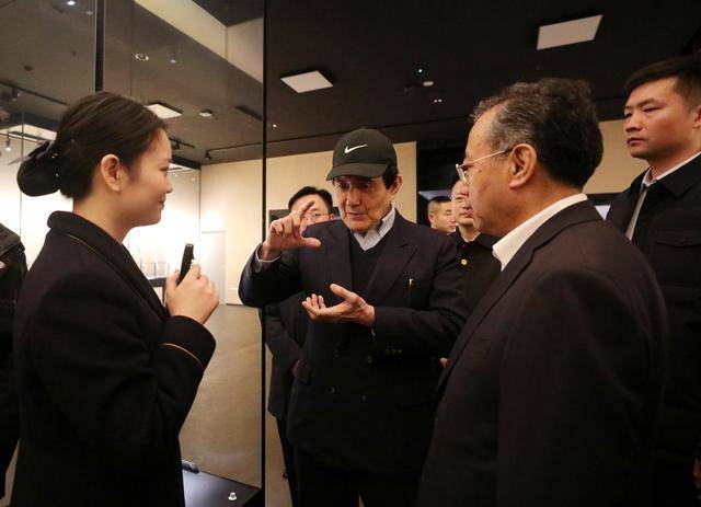 马英九：身为炎黄子孙绝不能数典忘祖<strong></p>
<p>IMMEX</strong>，任何“去中国化”行径都不会成功