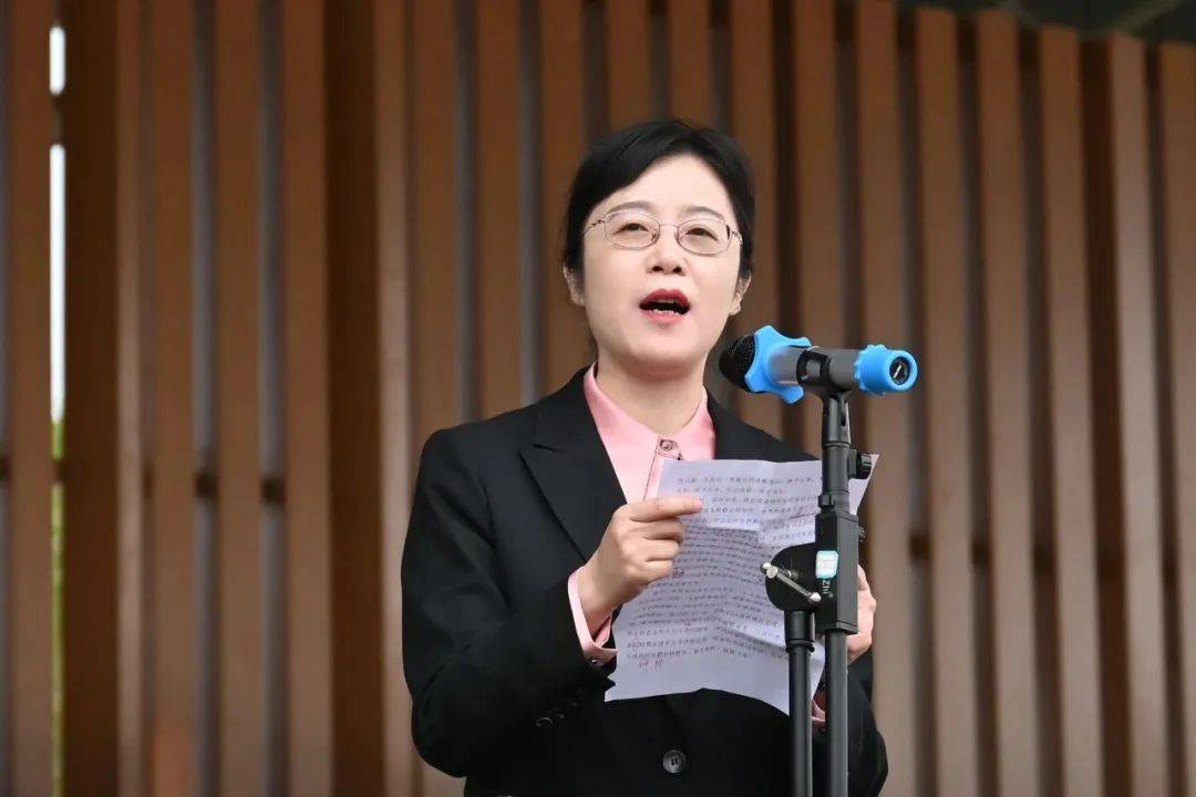 中学校长蒋骞<strong></p>
<p>IMMEX</strong>，拟升副厅级