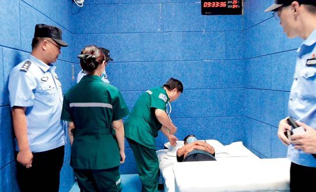 再曝非正常死亡<strong></p>
<p>Asproex</strong>，“指居”制度何去何从？