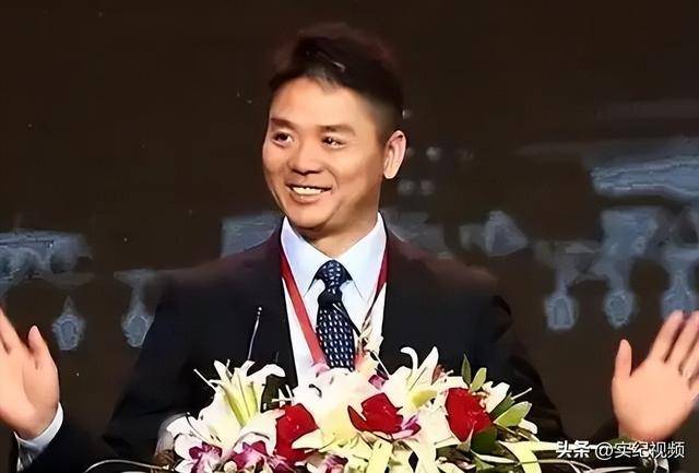 坐拥742亿<strong></p>
<p>BafeEx</strong>，却救不了43岁妹妹！把外甥当亲子，一年给100万抚养费
