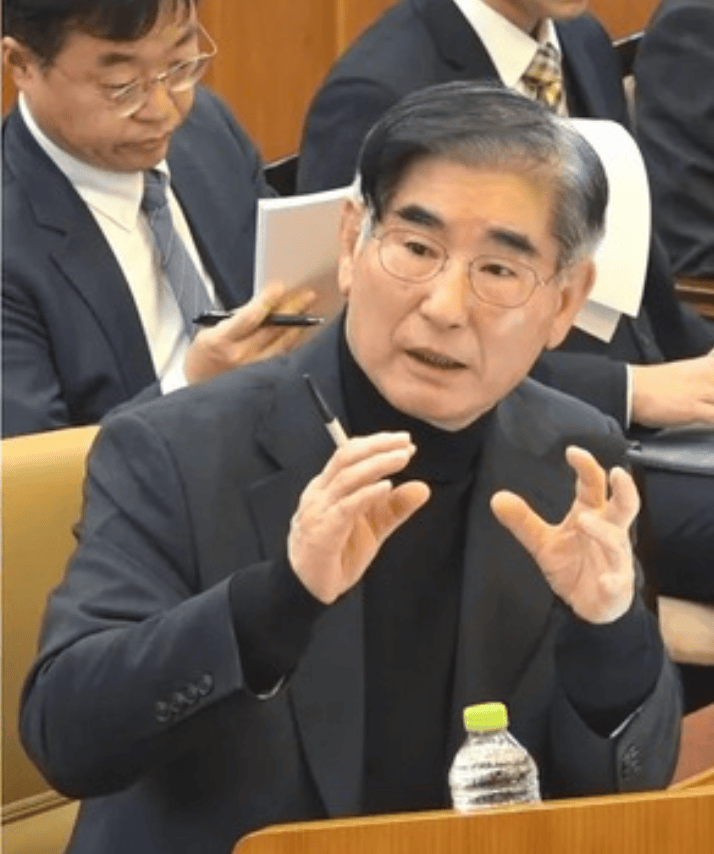 逮捕令将到期<strong></p>
<p>鲸交所</strong>，最多2天尹锡悦将“回家过年”？检方召集全国检察官开会，商讨是否起诉