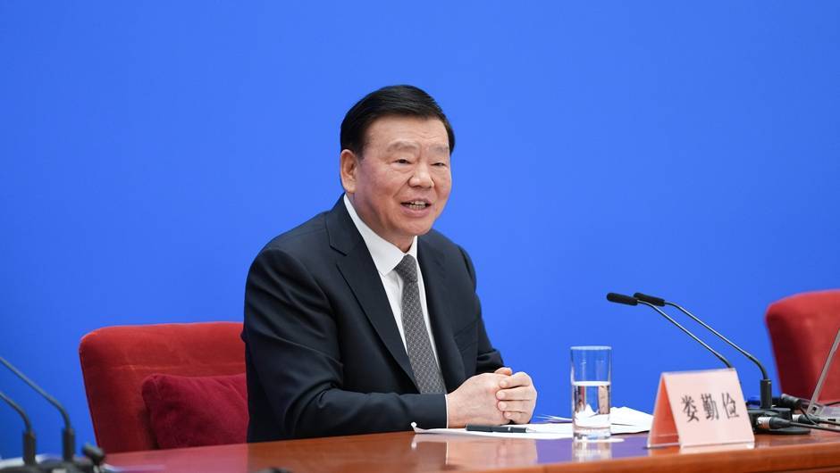 人大首场发布会<strong></p>
<p>BKOEX</strong>，娄勤俭90分钟回答了这些热点