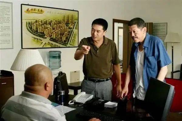 全国物业费“大跳水”<strong></p>
<p>佩奇</strong>，你家的物业费降了吗？
