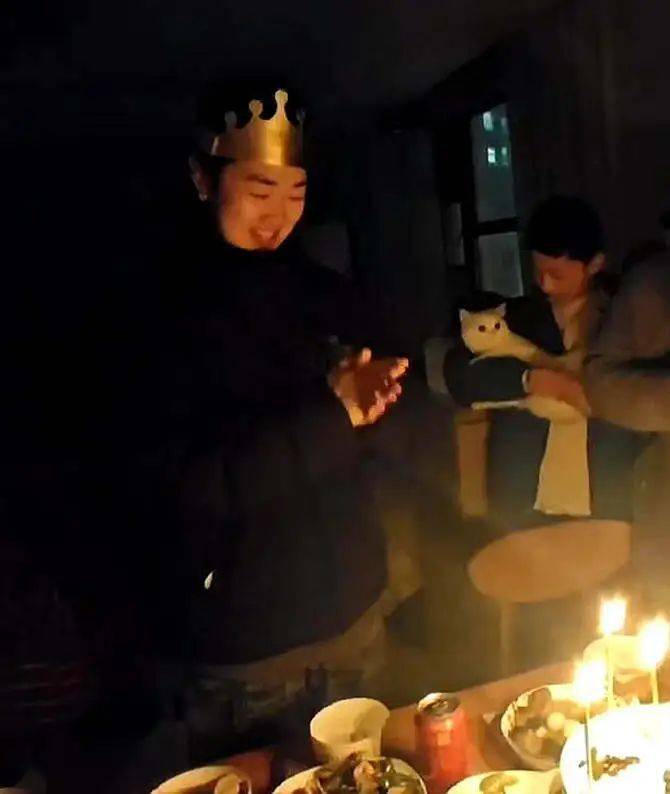 痛心！她于凌晨不幸去世<strong></p>
<p>股权</strong>，年仅19岁