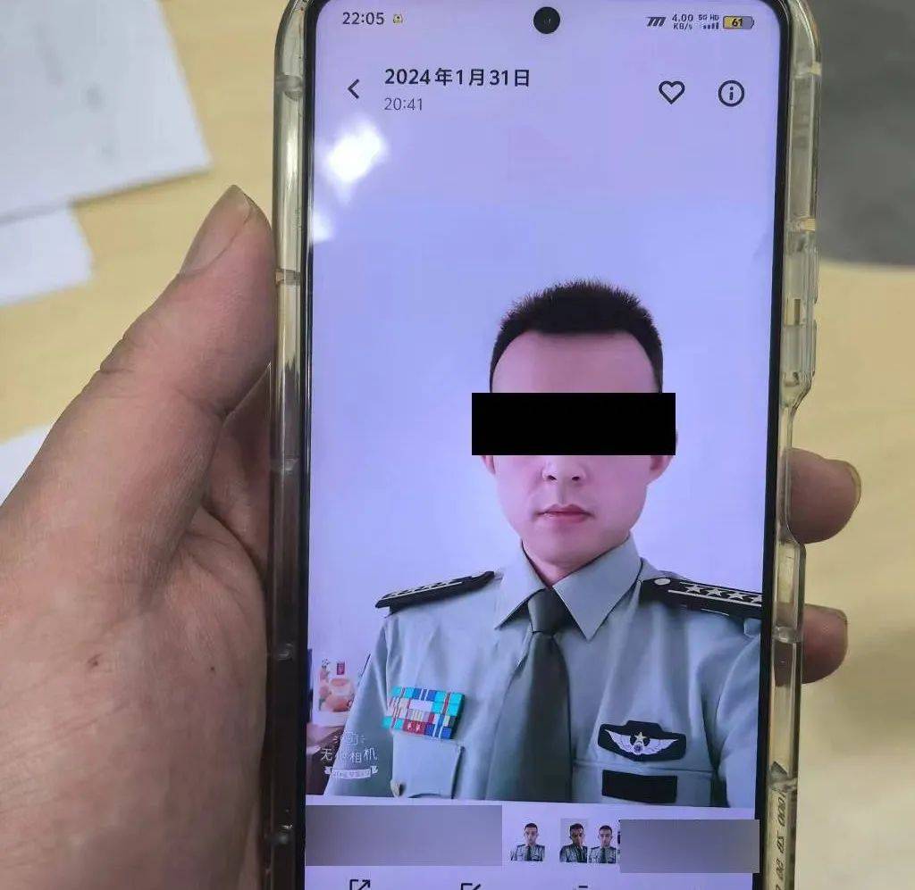 35岁男子“军龄30年”？警方：军装照、结婚证都是假的<strong></p>
<p>股份</strong>，“妻子”哽咽：我太傻了