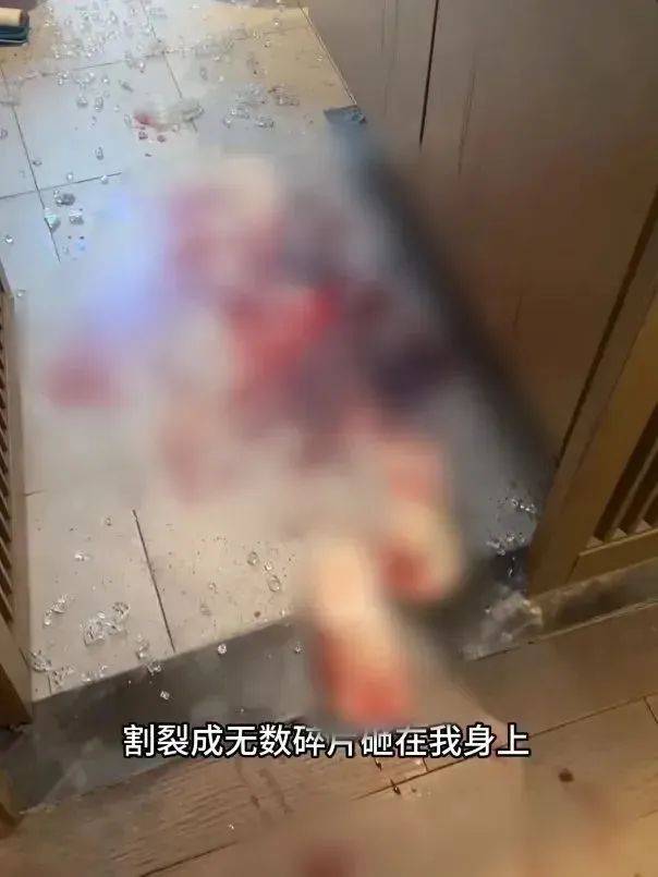 洗澡时突然爆炸<strong></p>
<p>合约</strong>，女子手筋断裂，多处缝针……家里有它快自查