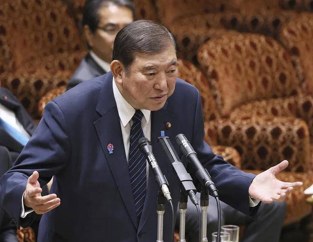 给15名议员“发红包”<strong></p>
<p>合约</strong>，日本首相惹祸了