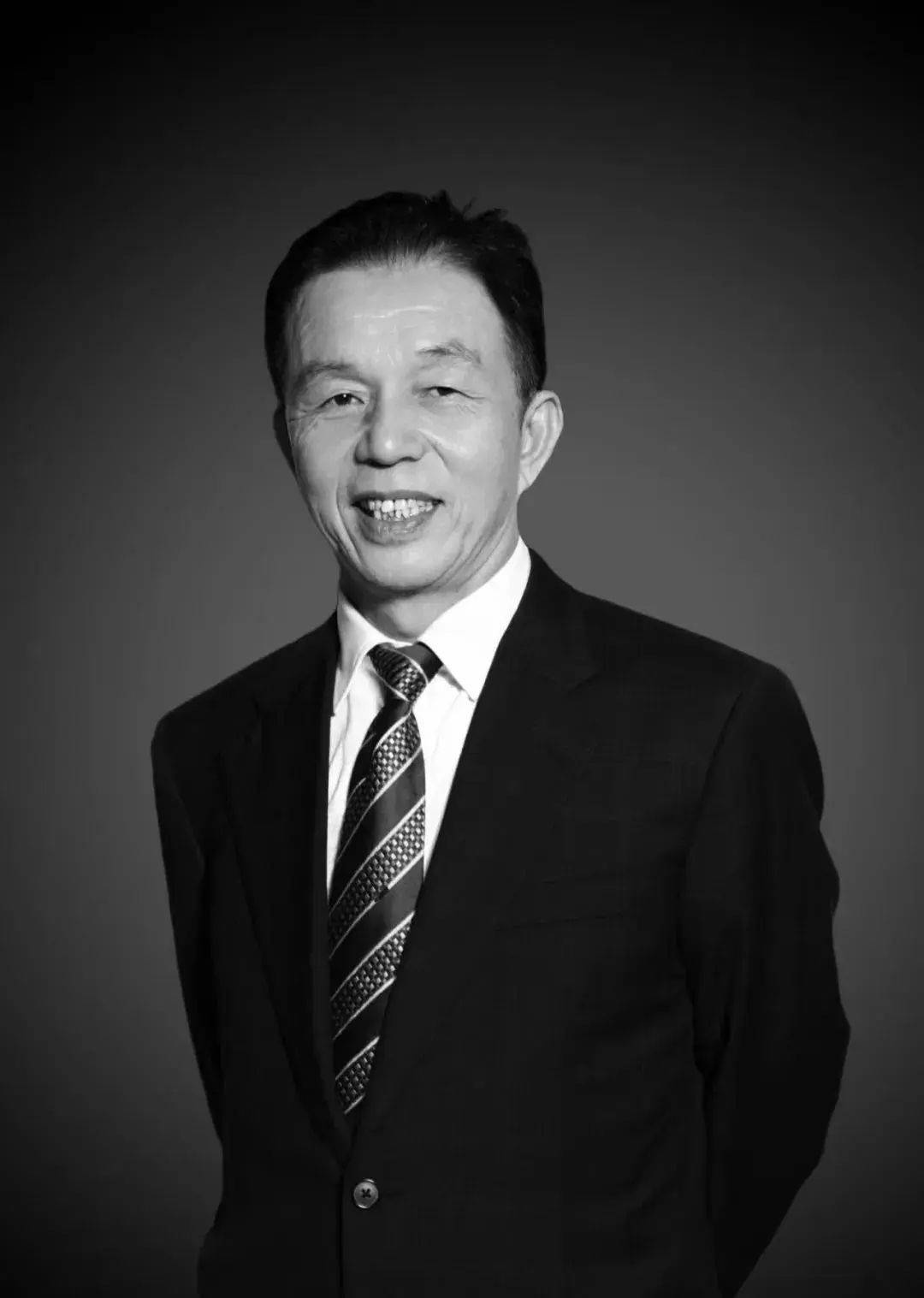著名企业官网变黑白<strong></p>
<p>东南亚</strong>！凌晨讣告：创始人病逝