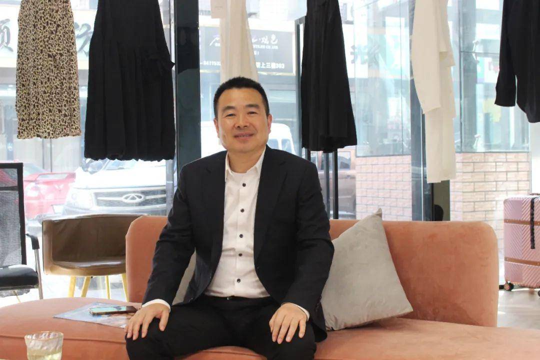 长期受抑郁症困扰<strong></p>
<p>东南亚</strong>，浙江知名纺织企业董事长毕光钧离世
