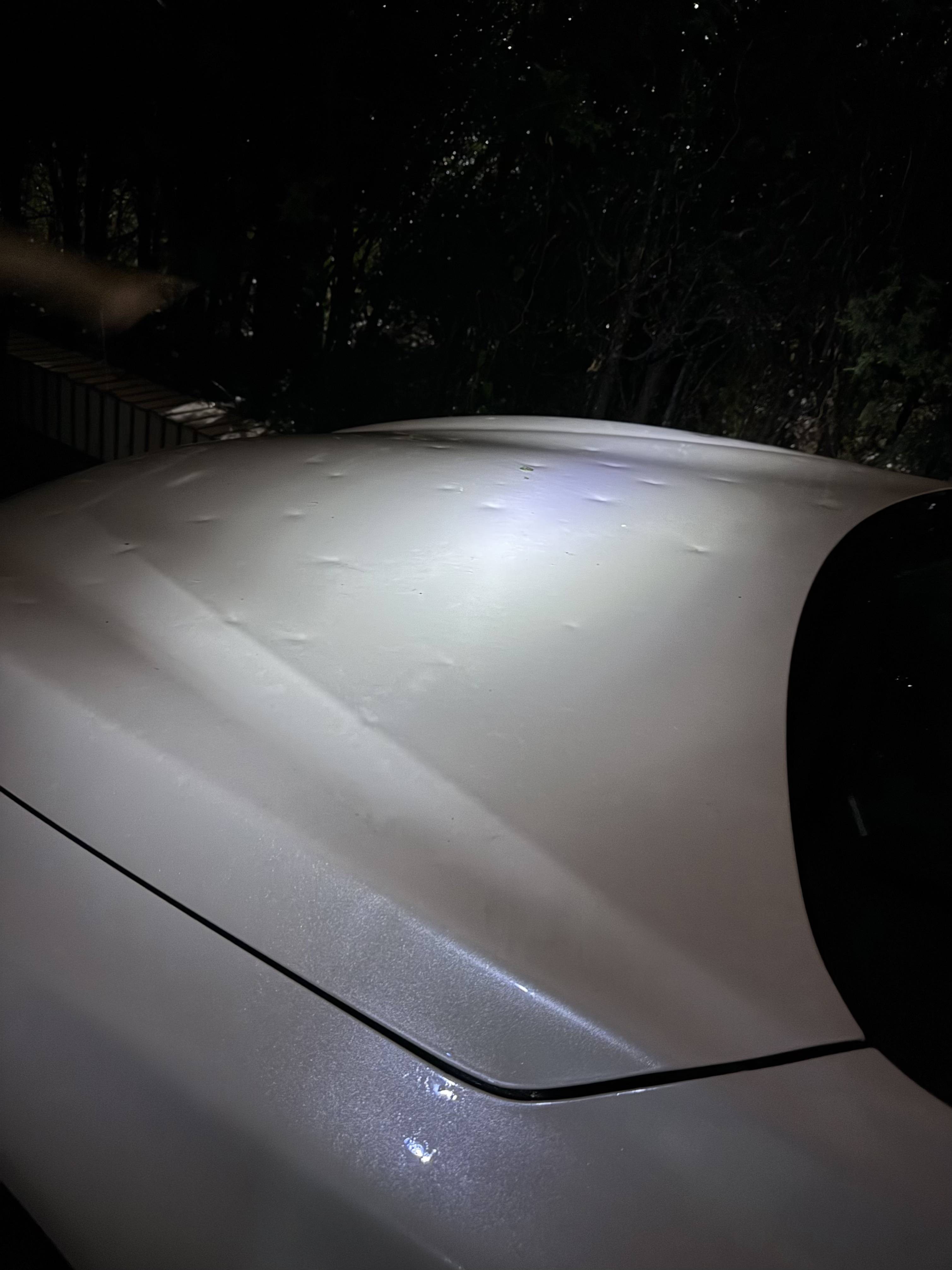 北京冰雹后车险理赔咨询火爆<strong></p>
<p>卡车</strong>，车险公司：车被砸后别磨叽，先报备