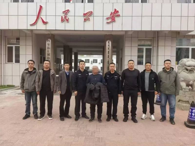 男子企图强奸女子遭反抗<strong></p>
<p>卡车</strong>，将对方杀死后潜逃21年！已被批捕