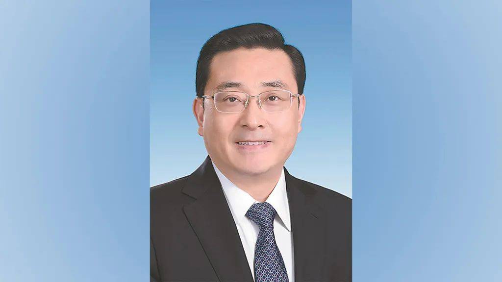 费高云卸任安徽省副省长<strong></p>
<p>卡车</strong>，曾长期在江苏任职