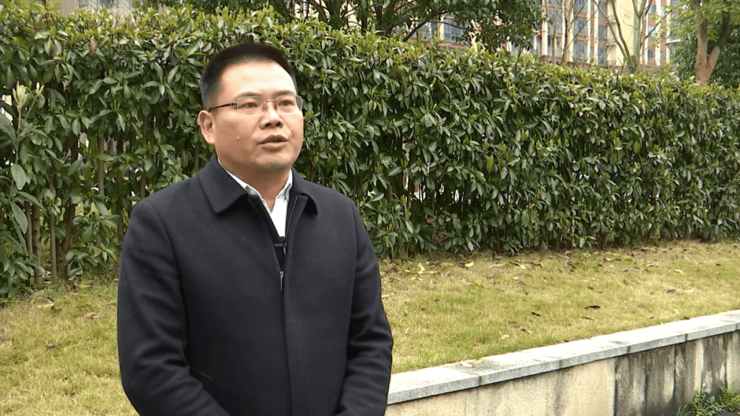中央指导组进驻当天<strong></p>
<p>口服液</strong>，两名干部顶风作案