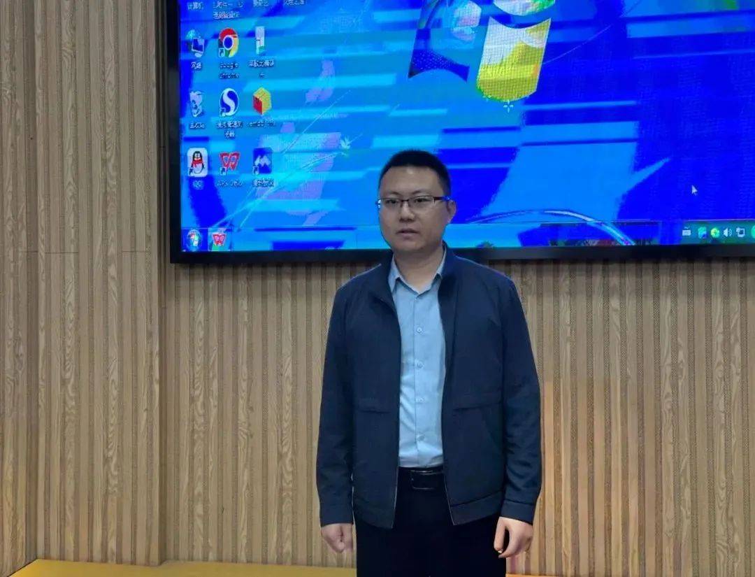 中央指导组进驻当天<strong></p>
<p>口服液</strong>，两名干部顶风作案