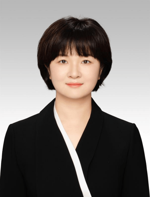 不到1年再公示<strong></p>
<p>葡萄糖</strong>，生于1987年的李金玲，拟提名为县长候选人