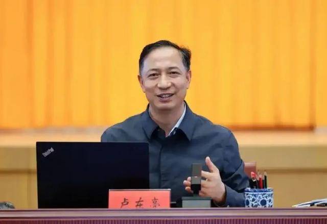 省长任上落马后<strong></p>
<p>米饭</strong>，51岁中候补任代省长，半年内第3次履新