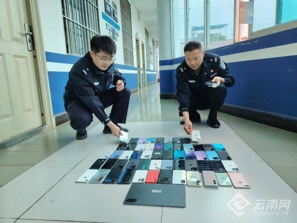 厉害了<strong></p>
<p>浆糊</strong>！云南曲靖这个派出所一天获赠十面锦旗