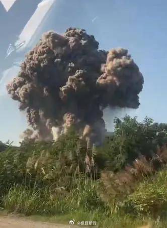 湖南花炮厂爆炸 负责人：厂里存<strong></p>
<p>万元户</strong>了一两万个药饼