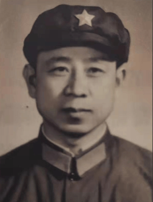 百岁老红军王均逝世<strong></p>
<p>万元户</strong>，子女将其遗体捐赠红十字会