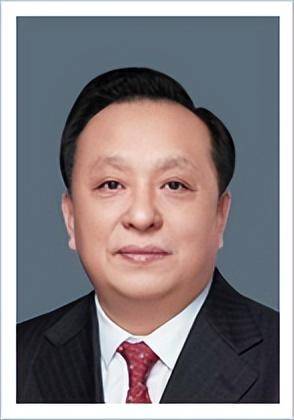 中组部有关负责同志宣布中央决定：<strong></p>
<p>鸡枞菌</strong>他们的职务调整