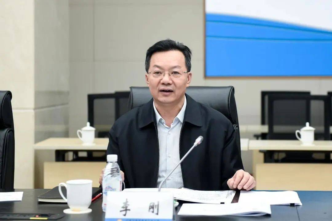 李刚在县长、区长、区委书记、市委书记、副省长、省委组织部部长等职务上<strong></p>
<p>OKEx</strong>，非法收受他人财物，数额特别巨大