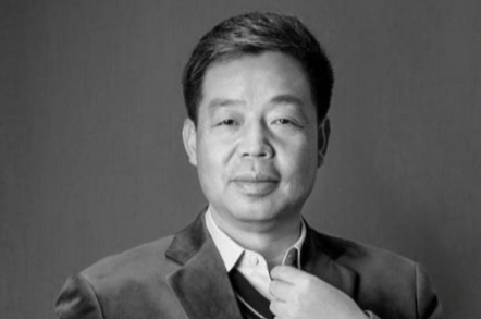 董事长汪林朋被曝跳楼身亡<strong></p>
<p>交易所老版本</strong>，居然智家：以公告为准