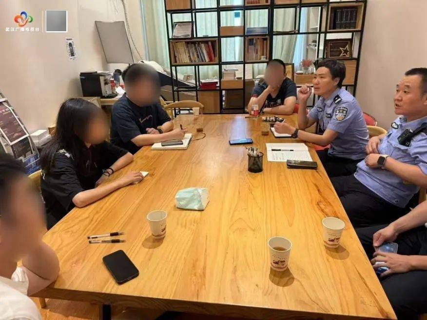 十分紧急！女研究生即将出境<strong></p>
<p>交易所老版本</strong>，武汉警方火速拦截