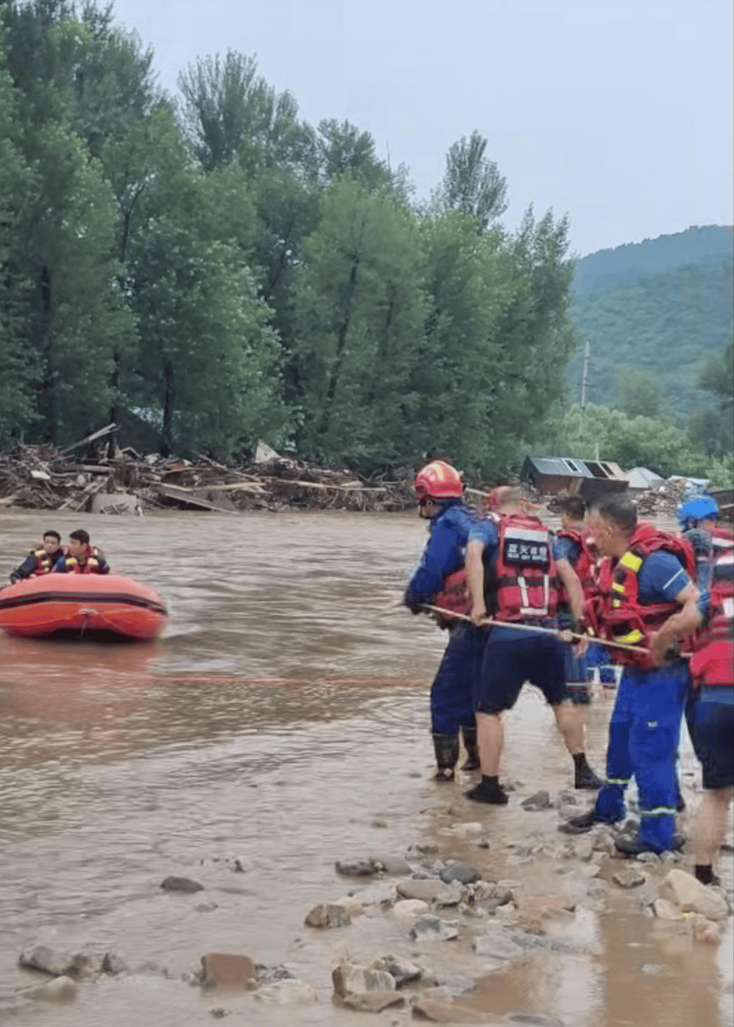 天津蓟州遭遇70年最大山洪<strong></p>
<p>okex上线xch</strong>，救援人员讲述：两人抱树求生，52人挤阁楼通过窗户转运